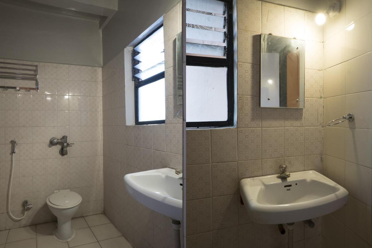 Oyo Flagship 37830 Hotel Aakar International Сатара Экстерьер фото